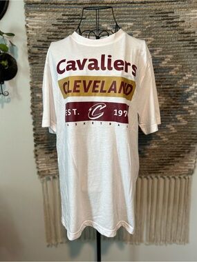 NBA Cleveland Cavs Team Logo T-Shirt